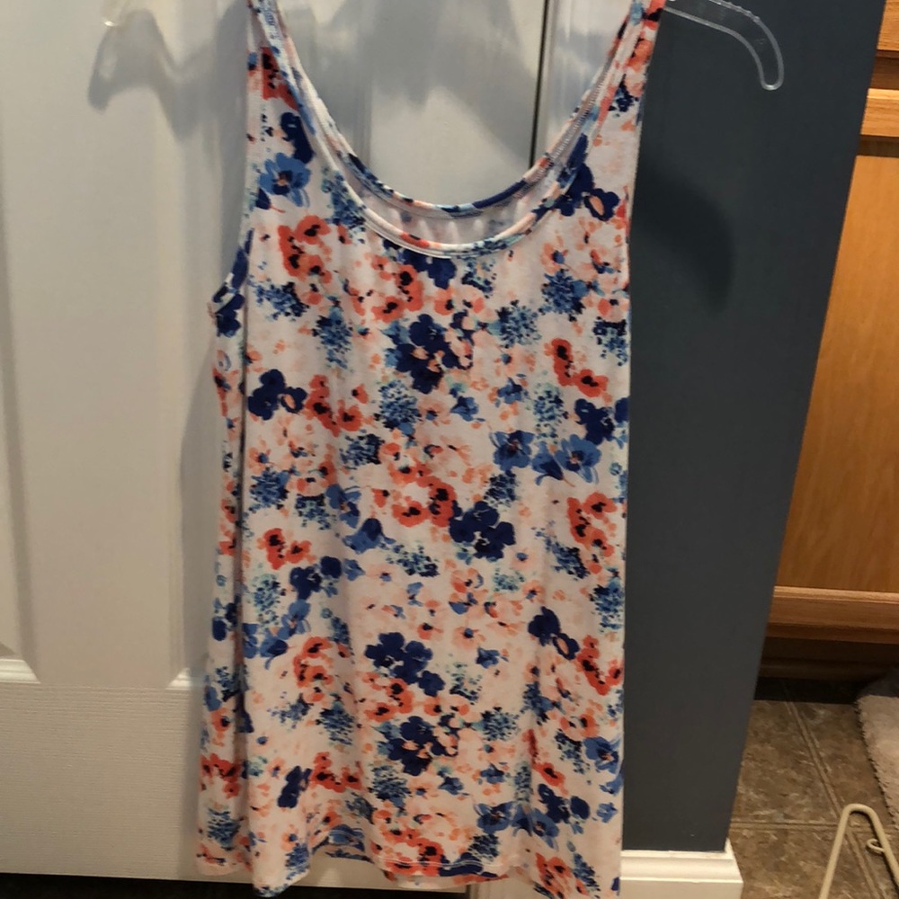 Floral sleeveless tank